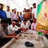 Article image for: Rajasthan: Government employees hold special prayers seeking good health of CM Vasundhara Raje