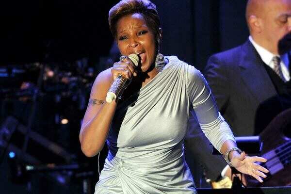 Mary J. Blige Pictures