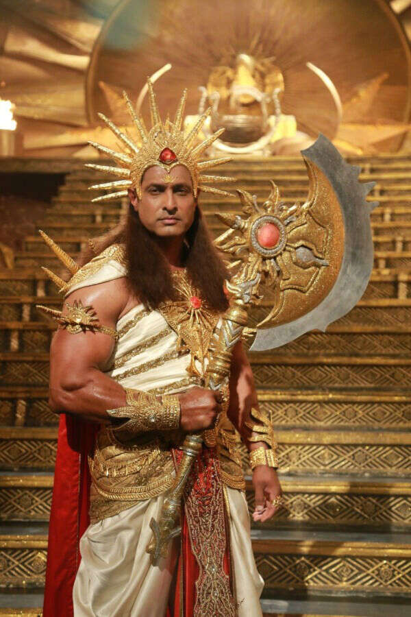 Salil Ankola Images