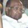 Article image for: Pawar meets Bal Thackeray, bats for Oz players