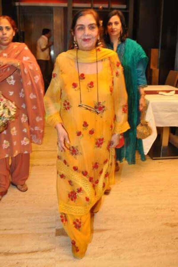 Nimmi Wallpapers
