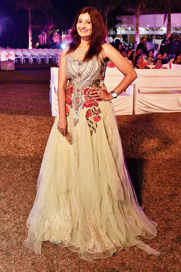 Poonam Shende Pictures