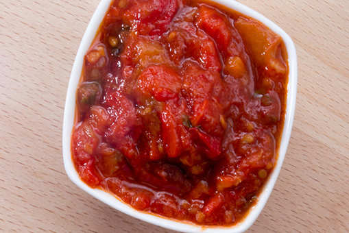 Tomato-khajuri Khatta