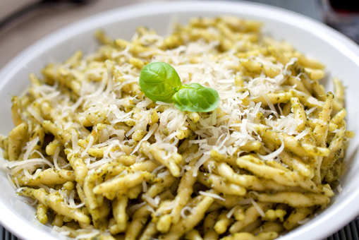 Pasta in Pesto Sauce with Mint