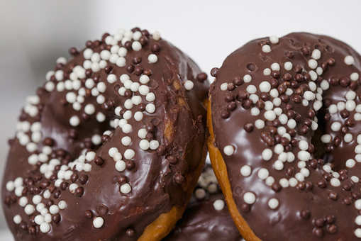 Chocolate Glazing Donuts