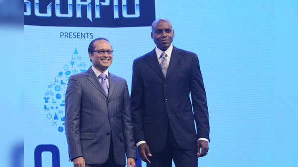 Times Group MD Vineet Jain poses with Olympic legend Carl Lewis