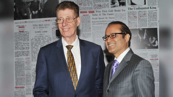 Times Group MD Vineet Jain poses with Roger Wright, GM Hyatt Regency