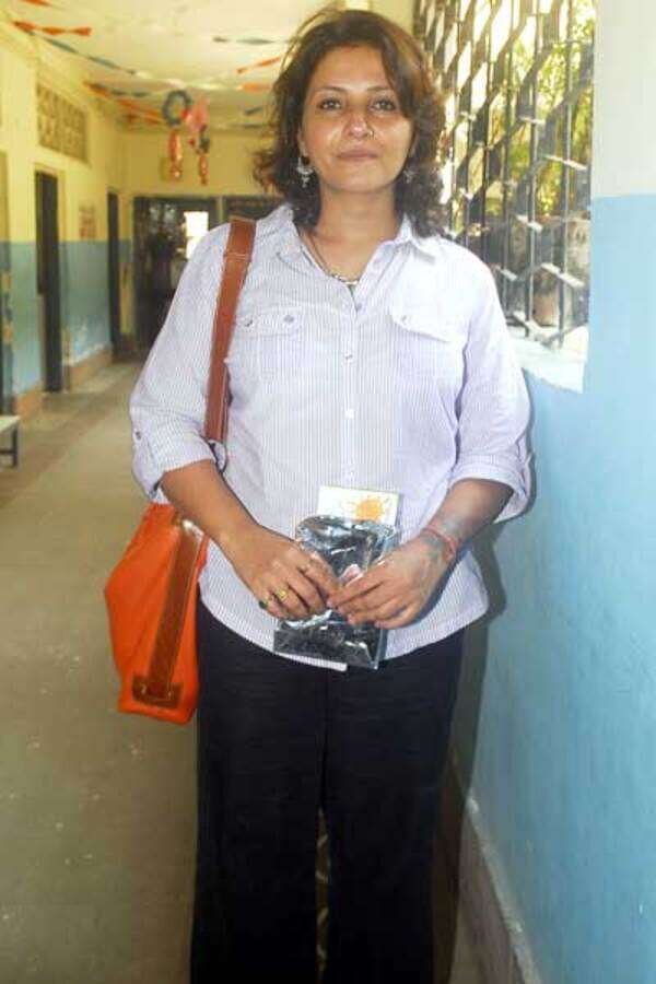 Leena Yadav Wallpapers