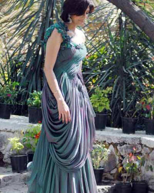 Nishi Singh Images