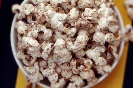 Cinnamon-Cocoa Flavoured Popcorn