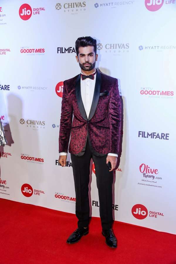 Jitesh Thakur Pictures