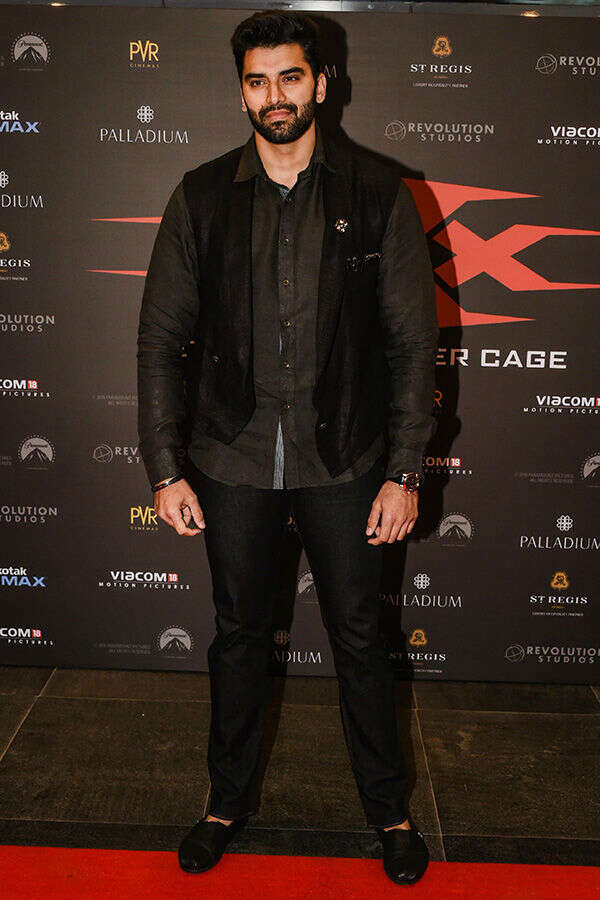 Nikitin Dheer