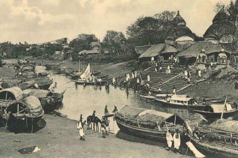 Bathing_at_Kali_Ghat_Calcutta_(Late_19th_or_early_20th_century)