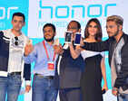 Celebs unveil Honour mobiles