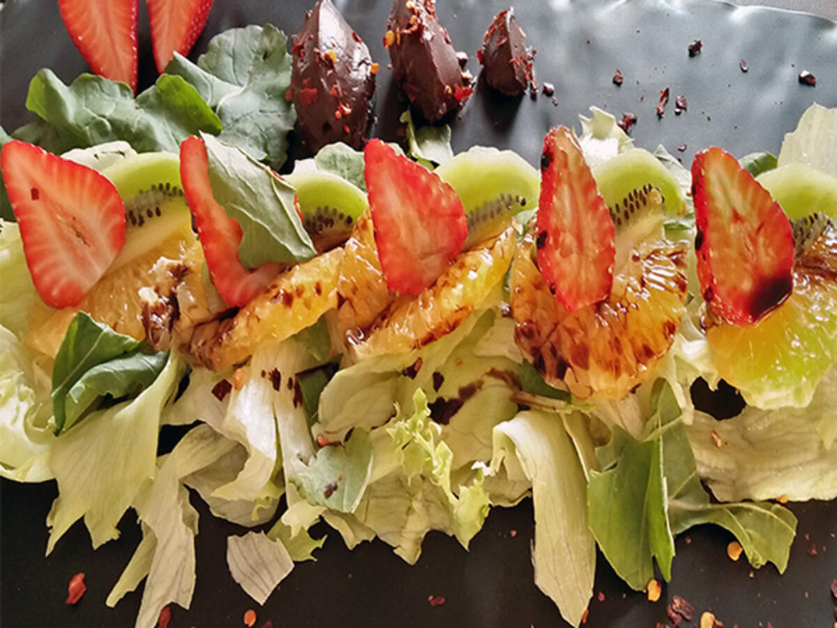Sweet Heart Salad with Orange, Kiwi & Chilli Chocolate Drizzle Recipe