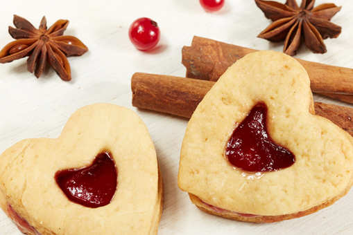 Heart-shaped Cinnamon Cookies