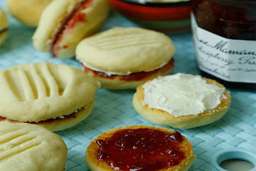 Kissing Cookies