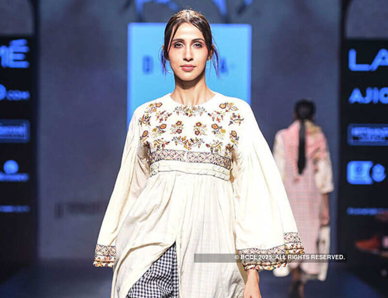 LFW '17: Day 3 - Divya Sheth