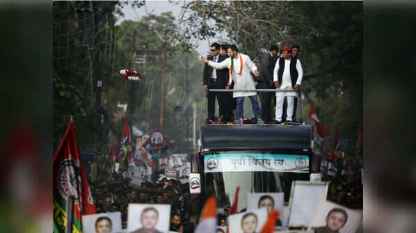 Samajwadi Party-Congress joint road show in Agra.