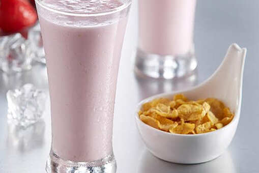 Cornflakes Strawberry Milkshake