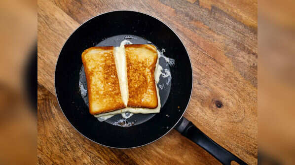 Cheese toast