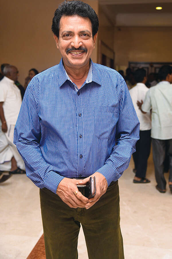 Nizhalgal Ravi Photos