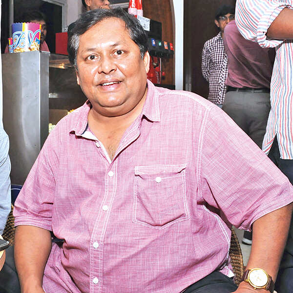 Kharaj Mukherjee