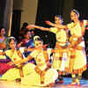 Article image for: New pictures of <i class="tbold">dance performances</i>