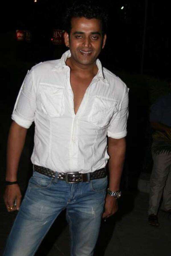 Ravi Kishen Photos