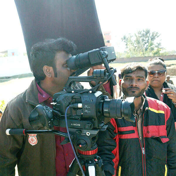 Aaryaan Saxena Photos