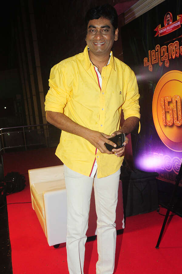 Sudheer Karamana Wallpapers