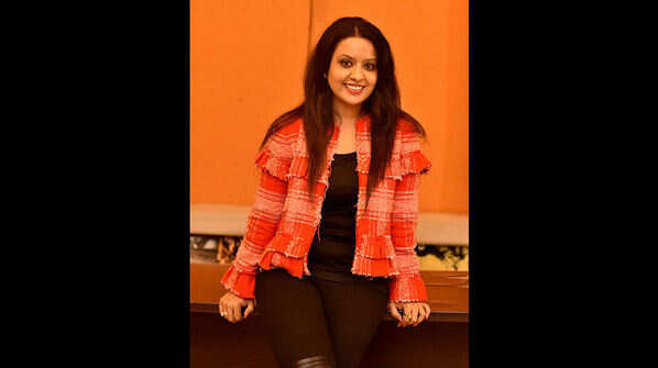 Amruta Fadnavis, banker and singer