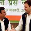"Muskaraiye Janaab, aap Lucknow mein hain" - Rahul to Akhilesh