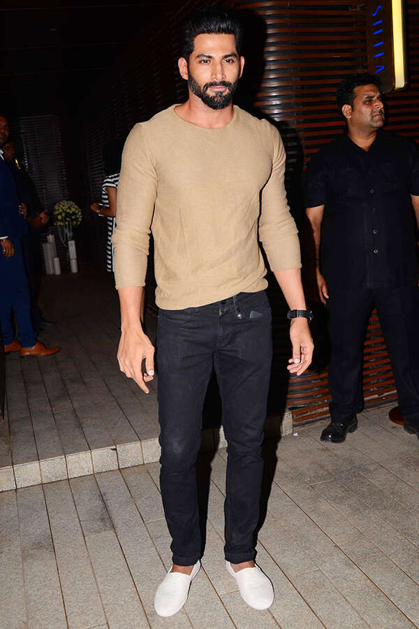 Vivan Bhatena Photos