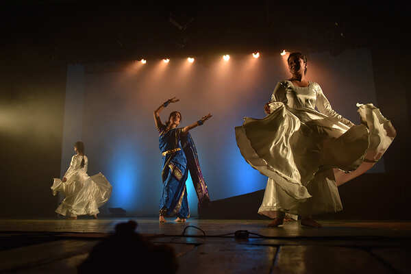 Ashwini Ekbote Images