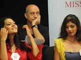 PFMI'10 finalists with Anupam Kher