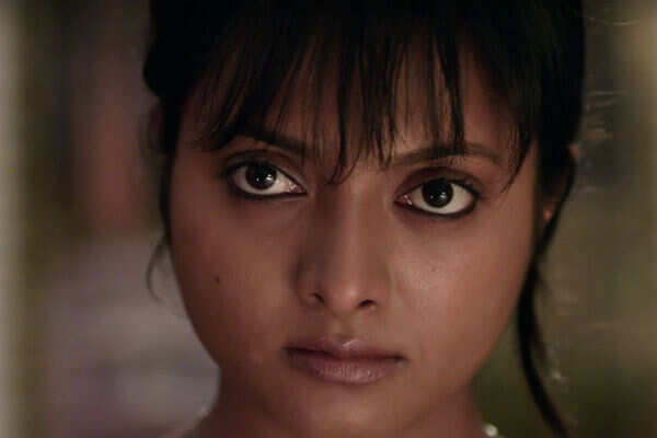 Nivedhitha Stills