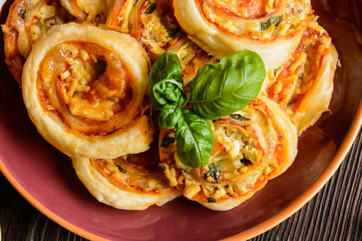 Tomato-Mozzarella Rolls