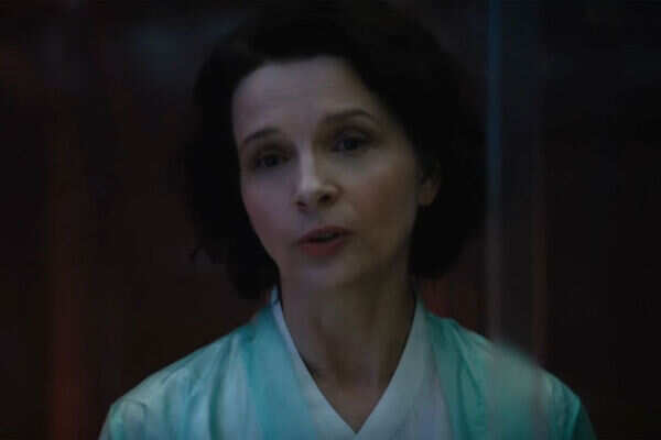Juliette Binoche Photos