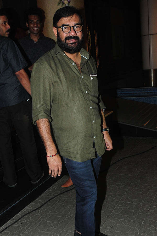 Maniyanpilla Raju Stills