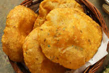 Aloo Ki Puri