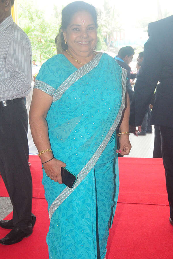Kulappulli Leela Images