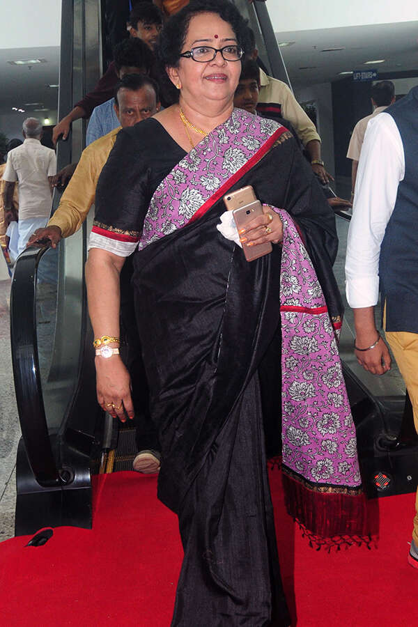 Mallika Sukumaran Photos