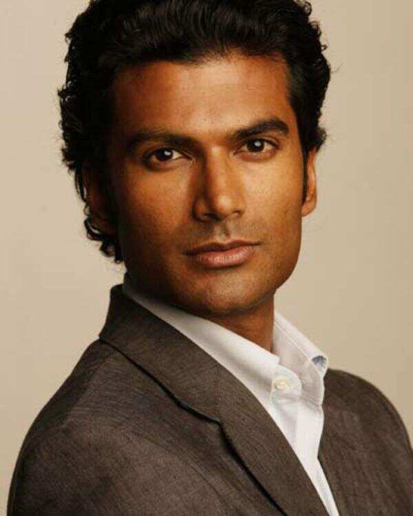 Sendhil Ramamurthy
