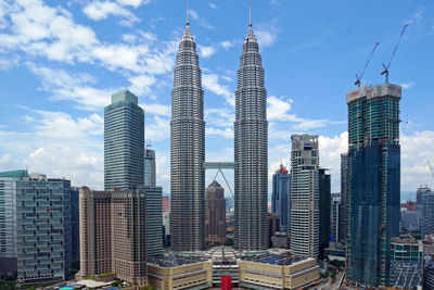 Petronas Twin Towers Kuala Lumpur Get The Detail Of Petronas Twin Towers On Times Of India Travel