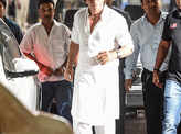 Celebs attend Vinod Khanna&rsquo;s prayer meet