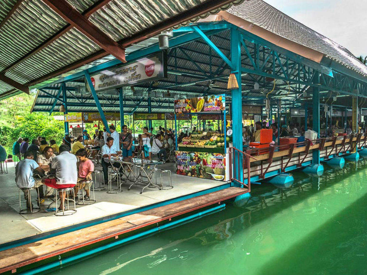 5 Places to Eat in Brand New Central Phuket Floresta - AroiMakMak
