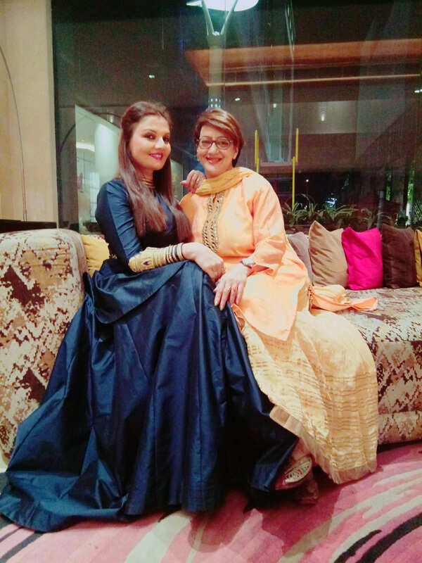 Supriya Karnik Photos
