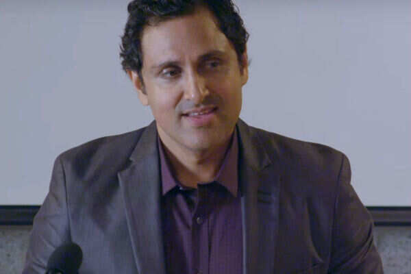 Parvin Dabas Pictures