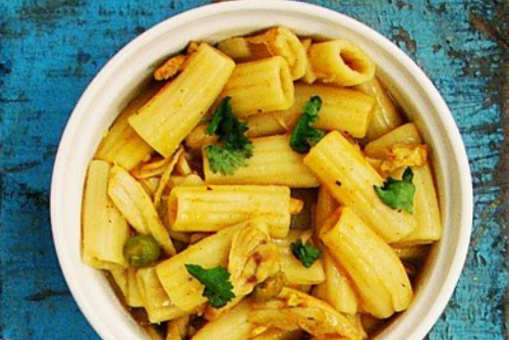 Penne with Chicken and Peas